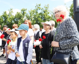 //shatura-hlam.ru/upload_images/html/max/html_m_22520_77e05e56066093238fa5d567e673eee257.jpeg 